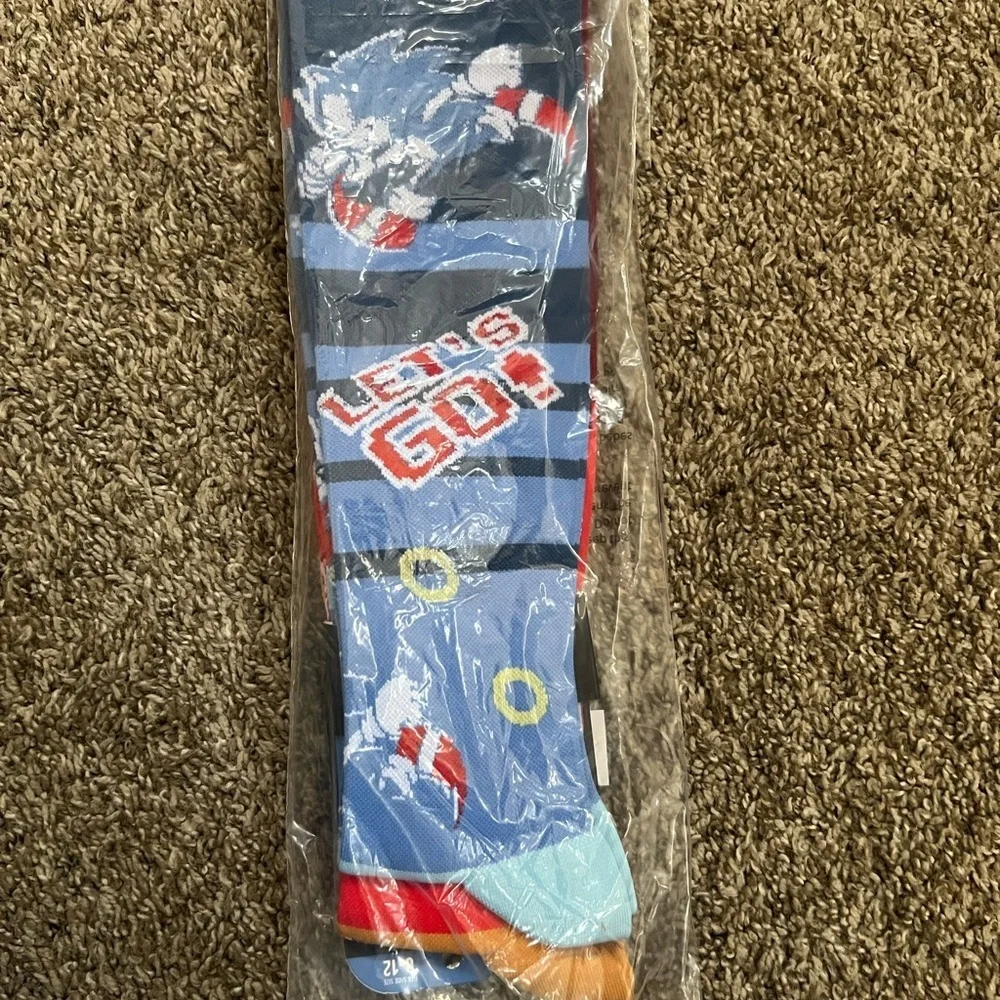 NEW SONIC HEDGEHOG SONIC AND KNUCKLES ATHLETIC COMPRESSION SOCKS